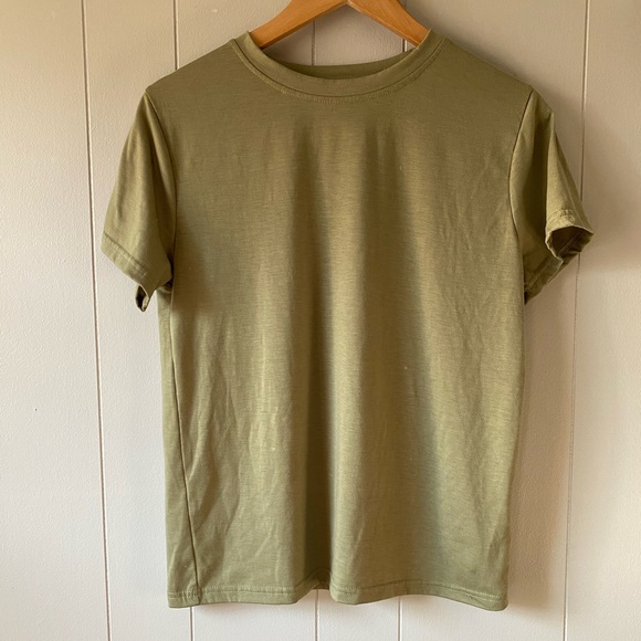 Bundle of 3 plain SHEIN shirts. Size medium - Picture 6 of 10